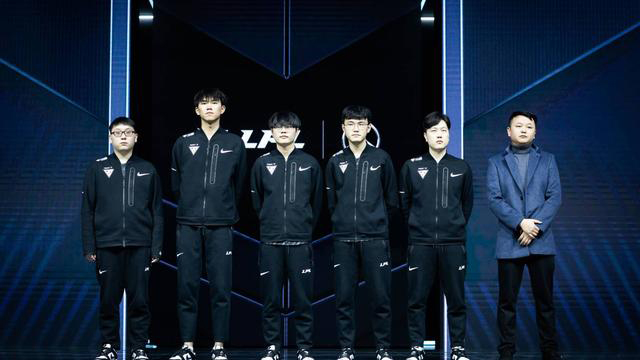 的精彩跑位 的精彩跑位