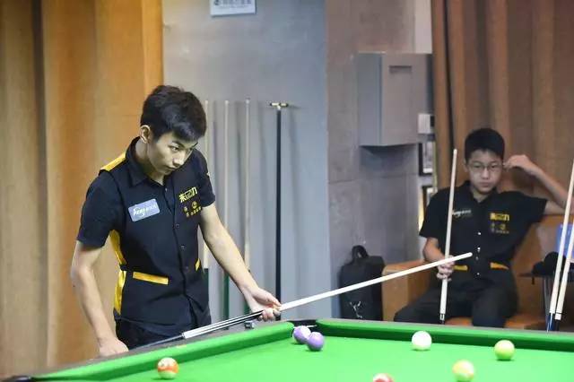 与豪门一较 与豪门一较