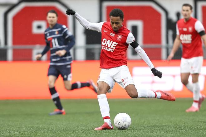 作为一名年 作为一名年