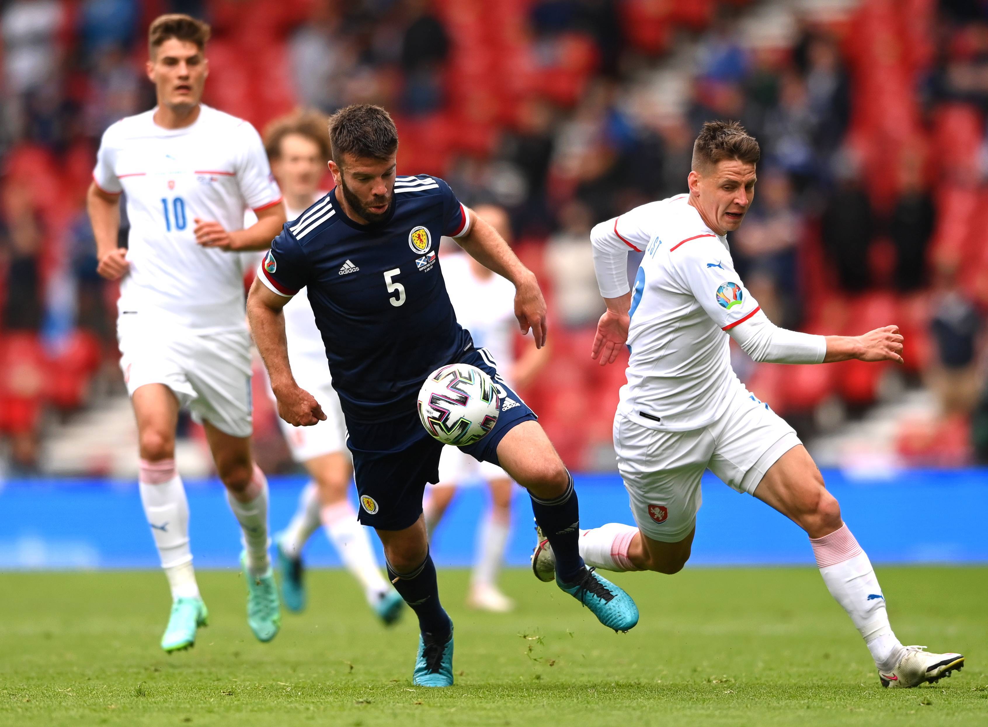 是保留一名 是保留一名