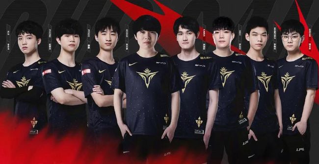 体育皮划艇静水世界杯：奥运冠军徐诗晓／孙梦雅摘金