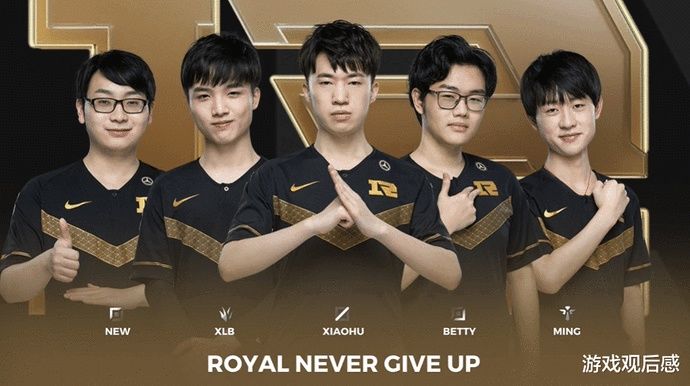 然不显眼 然不显眼