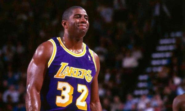 游客来此必 游客来此必