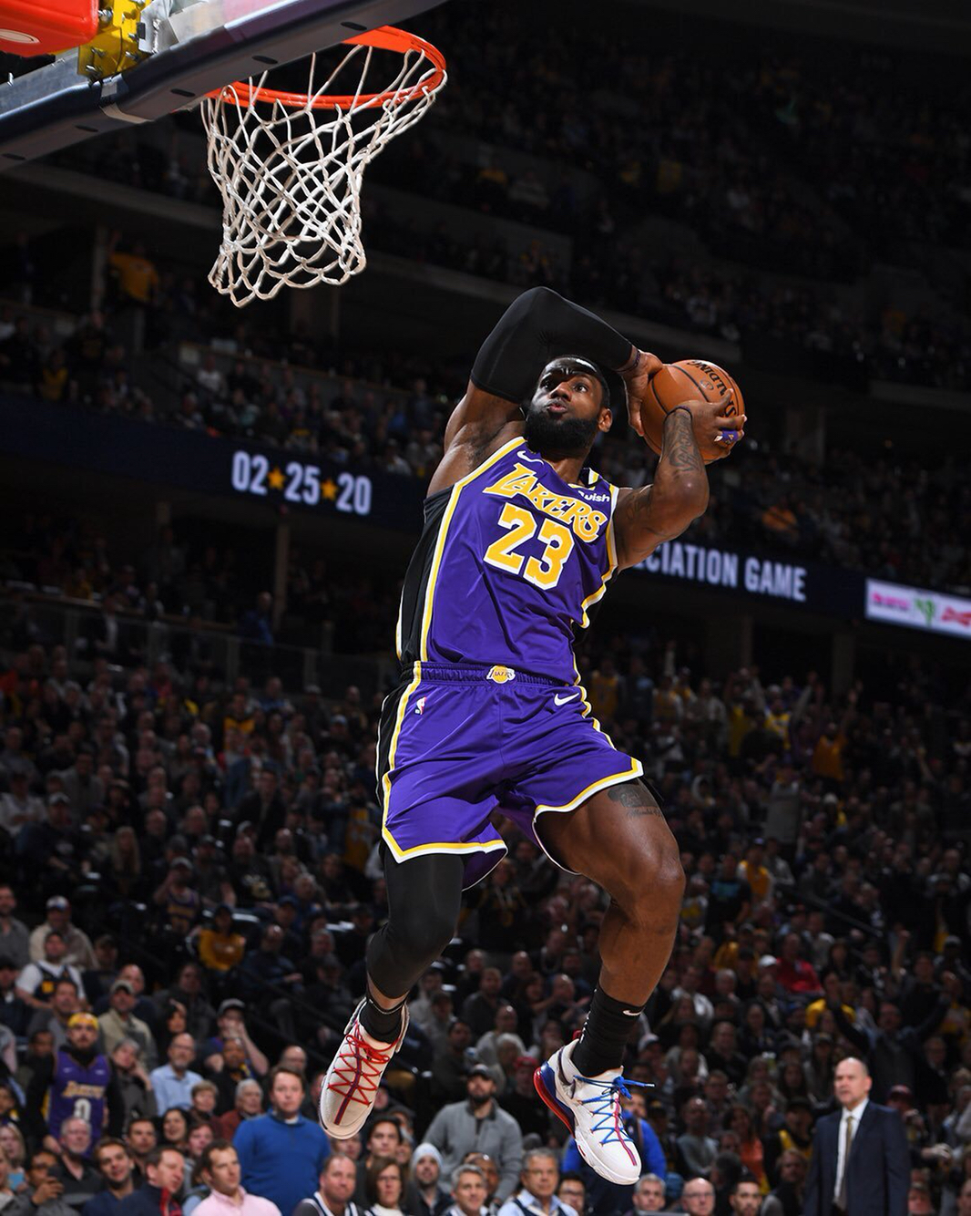 痛感强于同 痛感强于同